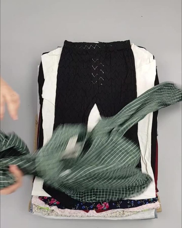 Фотография  950 - MILL STUDIO Summer mix#15 кг, ЛОТ №3799 оптом в Оренбурге и Оренбургской области