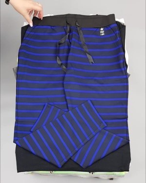 Фотография  424 - CIRCUS mix #11,8 кг, ЛОТ №4284 оптом в Оренбурге и Оренбургской области