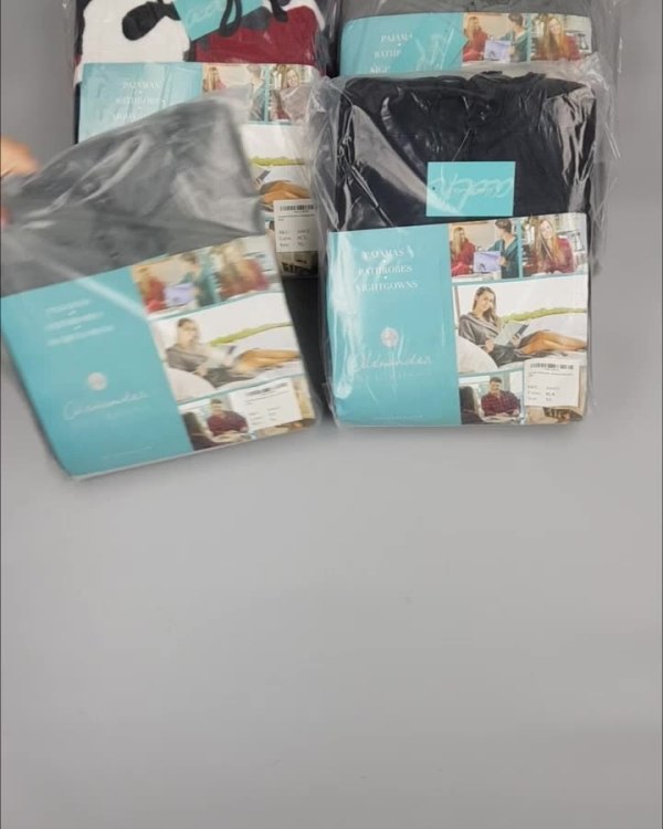 Фотография  113 - Халаты, комбинезоны (семейный) СТОК CAN#10 кг, ЛОТ №4452 оптом в Оренбурге и Оренбургской области