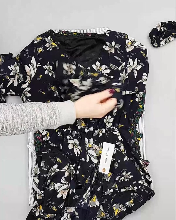 Фотография  639 - Платья Корея#20 шт, ЛОТ №5614 оптом в Оренбурге и Оренбургской области