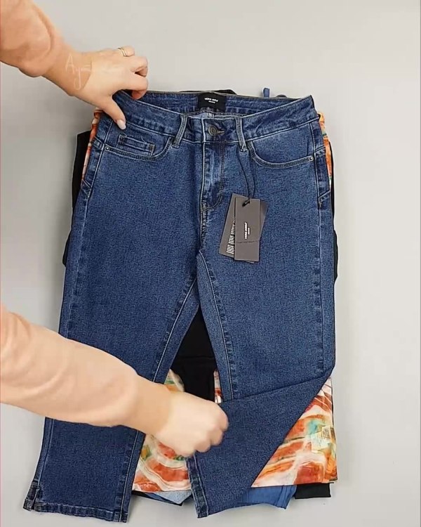 Фотография  526 - Англия СТОК лето#15 кг, ЛОТ №6004 оптом в Оренбурге и Оренбургской области