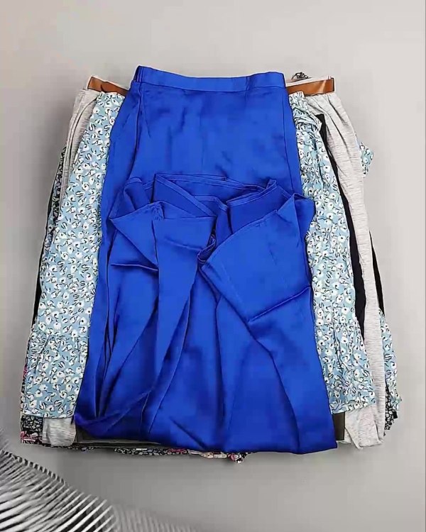 Фотография  443 - Юбки Bestseller 44#5 кг, ЛОТ №6121 оптом в Оренбурге и Оренбургской области