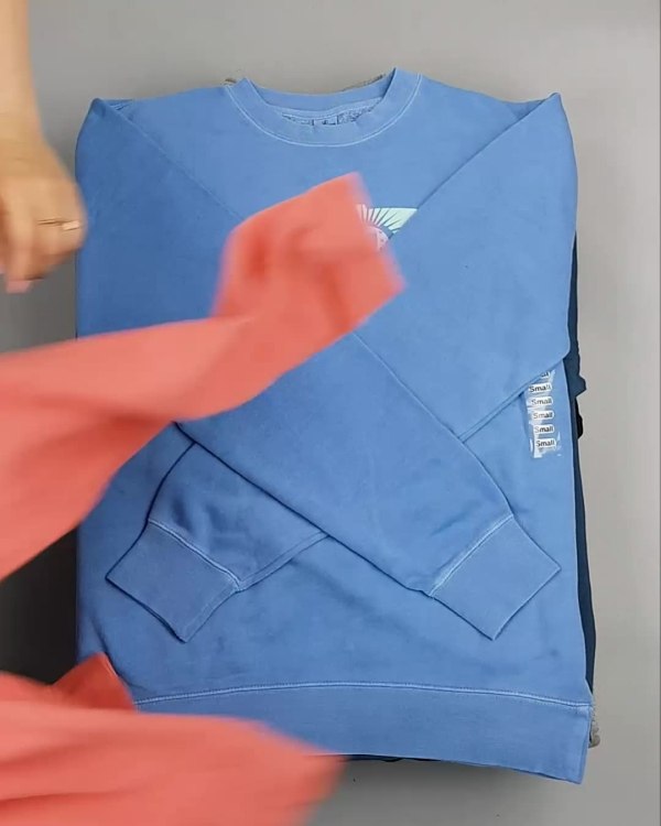 Фотография  487 - Толстовки СТОК CAN#15 кг, ЛОТ №6268 оптом в Оренбурге и Оренбургской области