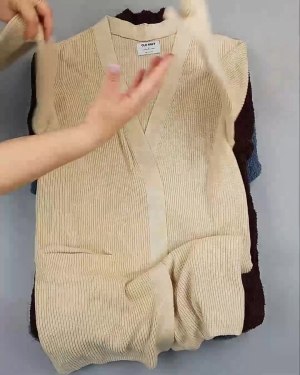 Фотография  734 - Кардиганы СТОК CAN#10 кг, ЛОТ №6474 оптом в Оренбурге и Оренбургской области