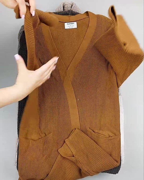 Фотография  312 - Кардиганы СТОК CAN#10 кг, ЛОТ №6474 оптом в Оренбурге и Оренбургской области