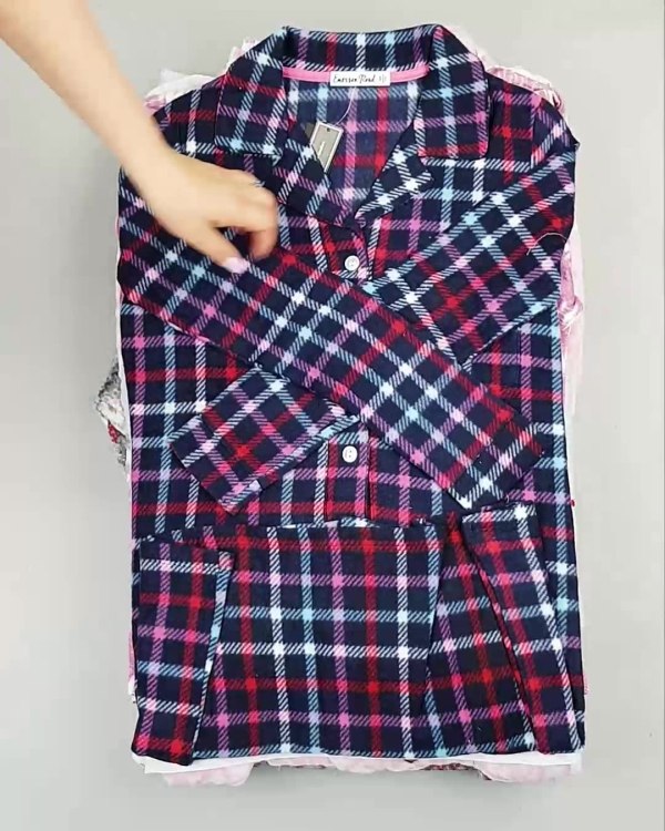 Фотография  271 - Домашняя одежда CAN#10 кг, ЛОТ №6482 оптом в Оренбурге и Оренбургской области