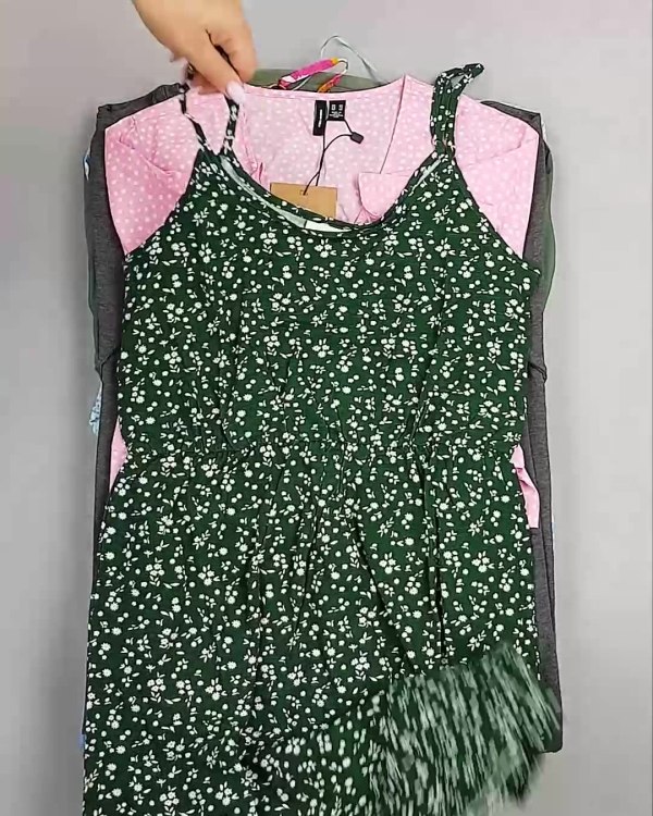 Фотография  827 - Платья Bestseller 44#5 кг, ЛОТ №6538 оптом в Оренбурге и Оренбургской области