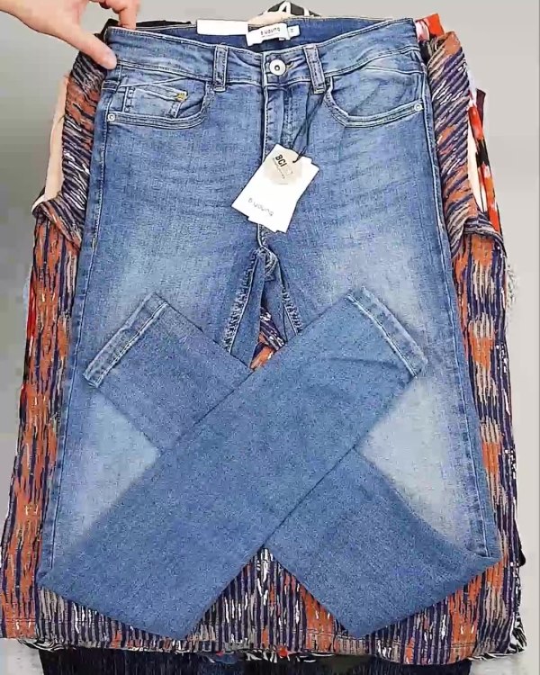 Фотография  910 - ДАНИЯ Winter mix 24#15 кг, ЛОТ №6707 оптом в Оренбурге и Оренбургской области