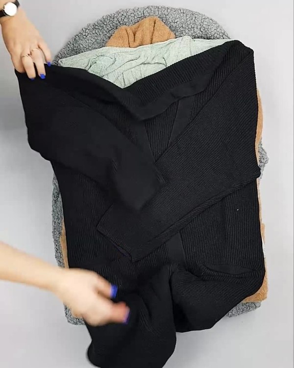 Фотография  193 - Кардиганы СТОК CAN#10 кг, ЛОТ №6887 оптом в Оренбурге и Оренбургской области