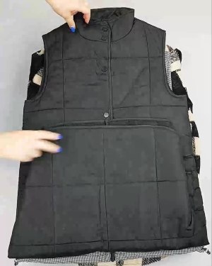 Фотография  550 - Верхняя одежда Дания#10,2 кг ЛОТ №6911 оптом в Оренбурге и Оренбургской области