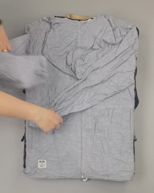 Фотография  339 - А 92602 Ветровки женские (Light Zipper jackets)#25 кг оптом в Оренбурге и Оренбургской области