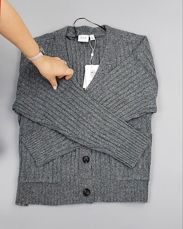 Фотография  704 - Кардиганы VILA W 104#7 кг, ЛОТ №7155 оптом в Оренбурге и Оренбургской области