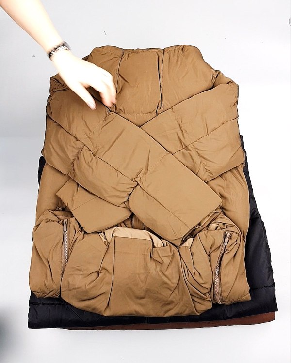 Фотография  974 - Верхняя одежда BESTSELLER Дания 104#10 кг, ЛОТ №7267 оптом в Оренбурге и Оренбургской области