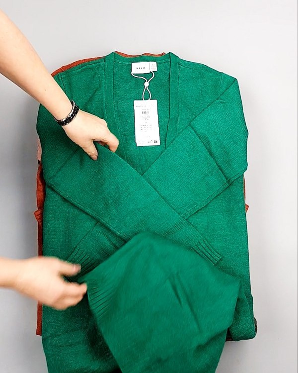 Фотография  935 - Кардиганы VILA W 104#7 кг, ЛОТ №7384 оптом в Оренбурге и Оренбургской области