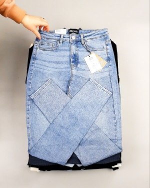 Фотография  883 - PIECES Winter mix 104#15 кг, ЛОТ №7379 оптом в Оренбурге и Оренбургской области