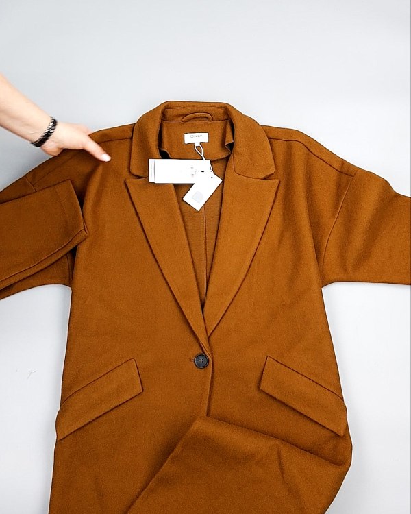 Фотография  555 - Пальто Bestseller 104#10,75 кг, ЛОТ №7561 оптом в Оренбурге и Оренбургской области