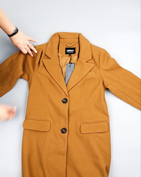 Фотография  240 - Пальто Bestseller 104#10,5 кг, ЛОТ №7559 оптом в Оренбурге и Оренбургской области