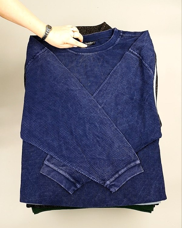 Фотография  930 - SWEATSHIRT CAN 084#10 кг, ЛОТ №7621 оптом в Оренбурге и Оренбургской области