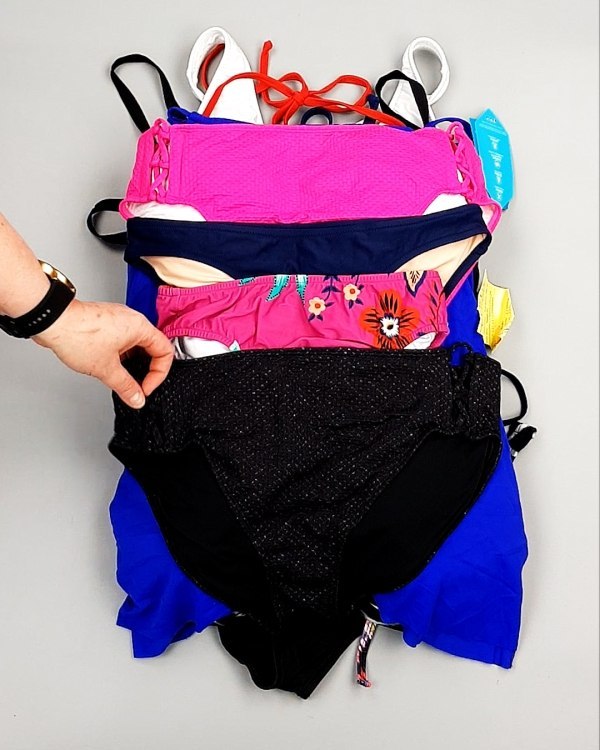 Фотография  588 - Купальники СТОК CAN 124#5 кг, ЛОТ №7690 оптом в Оренбурге и Оренбургской области