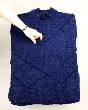 Фотография  600 - SWEATSHIRT CAN 084#10 кг, ЛОТ №7617 оптом в Оренбурге и Оренбургской области