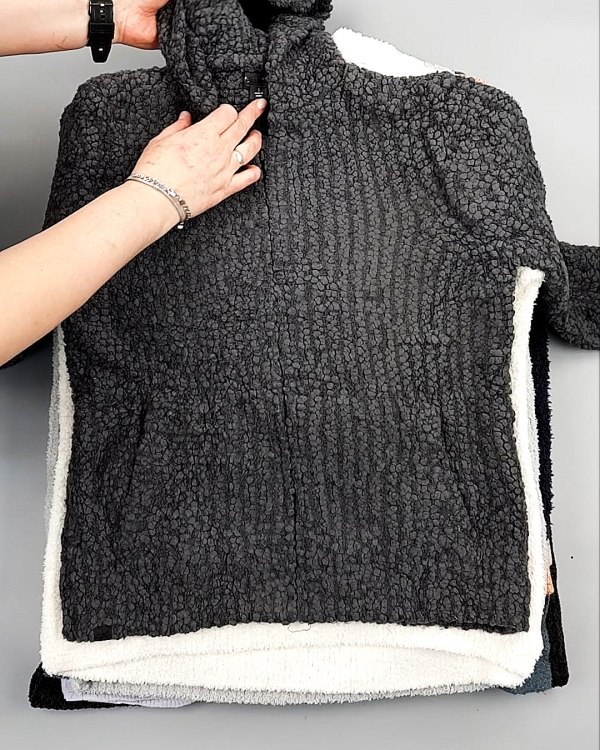 Фотография  272 - Джемпера СТОК CAN 084#7 кг, ЛОТ №7648 оптом в Оренбурге и Оренбургской области