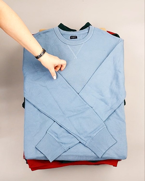 Фотография  704 - SWEATSHIRT CAN 084#10 кг, ЛОТ №7619 оптом в Оренбурге и Оренбургской области