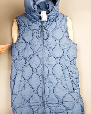 Фотография  524 - Верхняя одежда весна TOM TAILOR 124#7,8 кг, ЛОТ №7581 оптом в Оренбурге и Оренбургской области