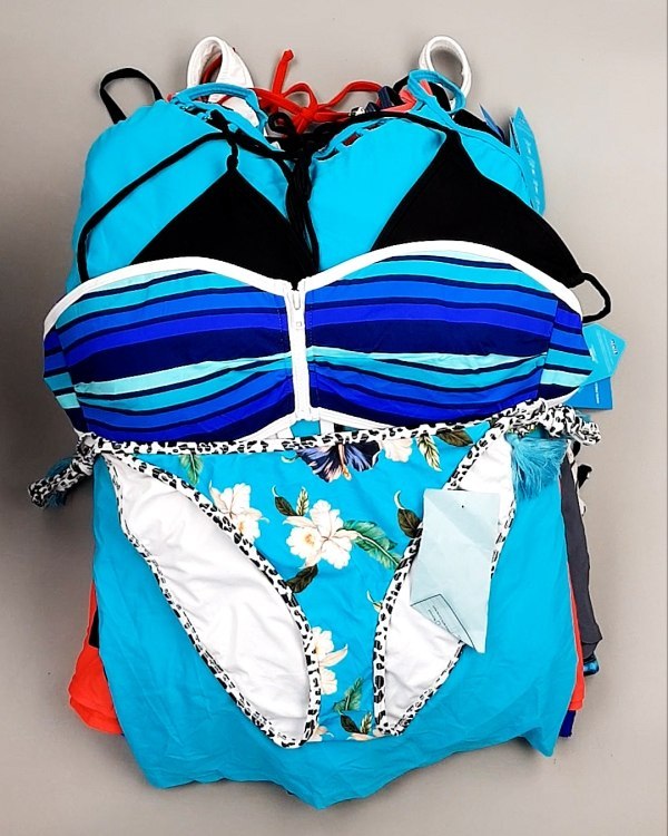 Фотография  597 - Купальники СТОК CAN 124#5 кг, ЛОТ №7690 оптом в Оренбурге и Оренбургской области