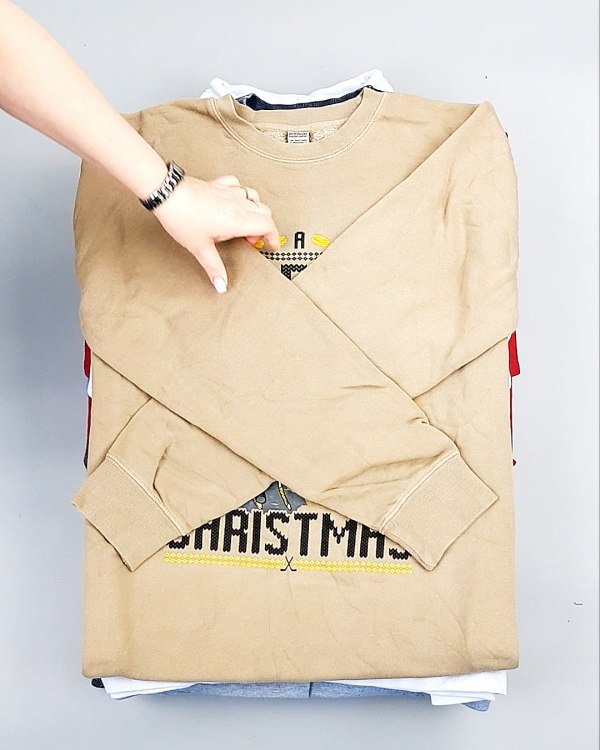 Фотография  484 - SWEATSHIRT CAN 084#10 кг, ЛОТ №7618 оптом в Оренбурге и Оренбургской области