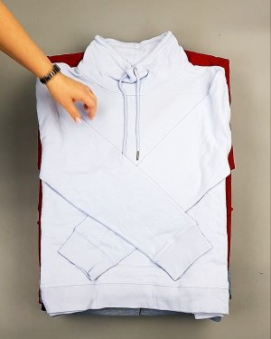 Фотография  347 - SWEATSHIRT CAN 084#10 кг, ЛОТ №7618 оптом в Оренбурге и Оренбургской области