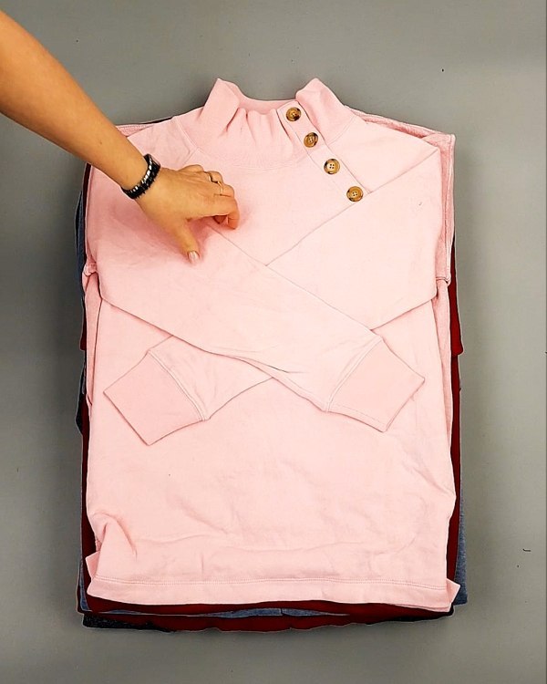 Фотография  806 - SWEATSHIRT CAN 084#10 кг, ЛОТ №7618 оптом в Оренбурге и Оренбургской области