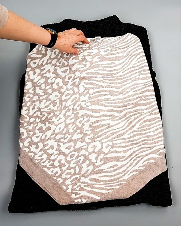 Фотография  220 - Джемпера СТОК CAN 084#7 кг, ЛОТ №7648 оптом в Оренбурге и Оренбургской области