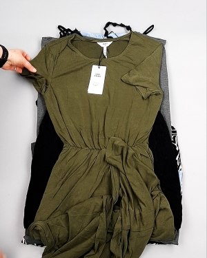 Фотография  453 - Платья Bestseller Summer 104#5 кг, ЛОТ №7701 оптом в Оренбурге и Оренбургской области