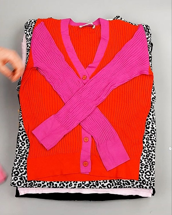 Фотография  574 - Джемпера легкие СТОК CAN 084#7 кг, ЛОТ №7632 оптом в Оренбурге и Оренбургской области