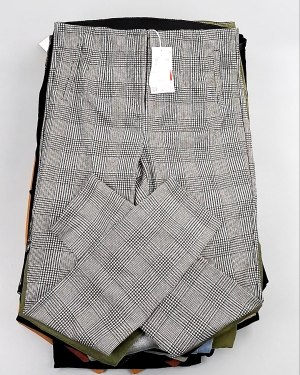 Купить Брюки женские лето C&A 025#10 кг, ЛОТ №7893 оптом в Оренбурге и Оренбургской области