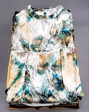 Купить DK, Bestseller + Summer mix#15 кг, ЛОТ №7926 оптом в Оренбурге и Оренбургской области