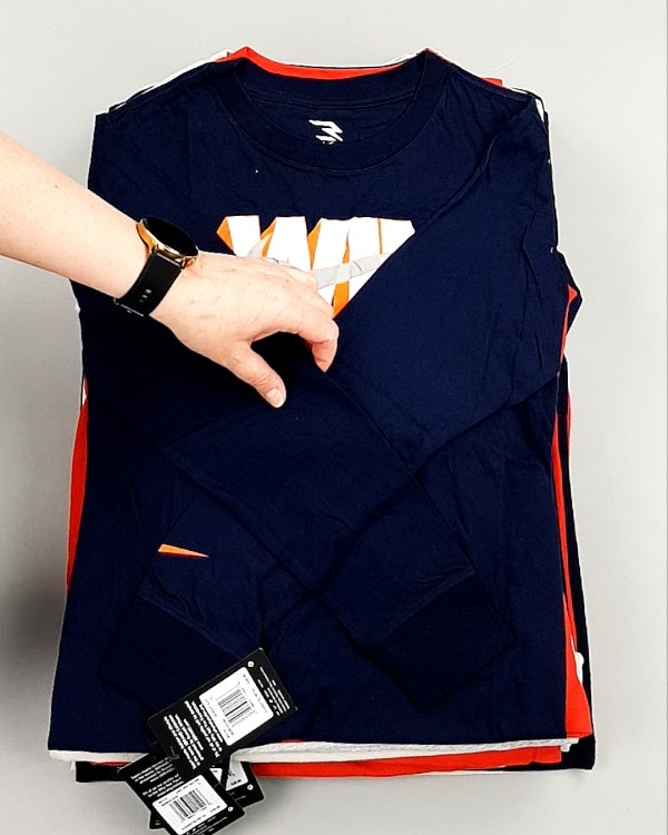 Фотография  710 - Тонковки детские NIKE CAN 084#5 кг, ЛОТ №7967 оптом в Оренбурге и Оренбургской области