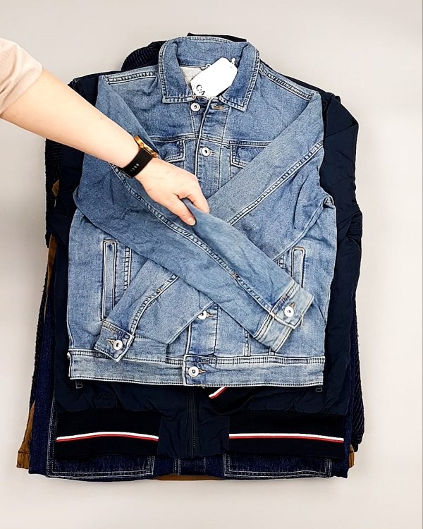 Фотография  423 - Ветровки м/ж C&A 025#10 кг, ЛОТ №7863 оптом в Оренбурге и Оренбургской области