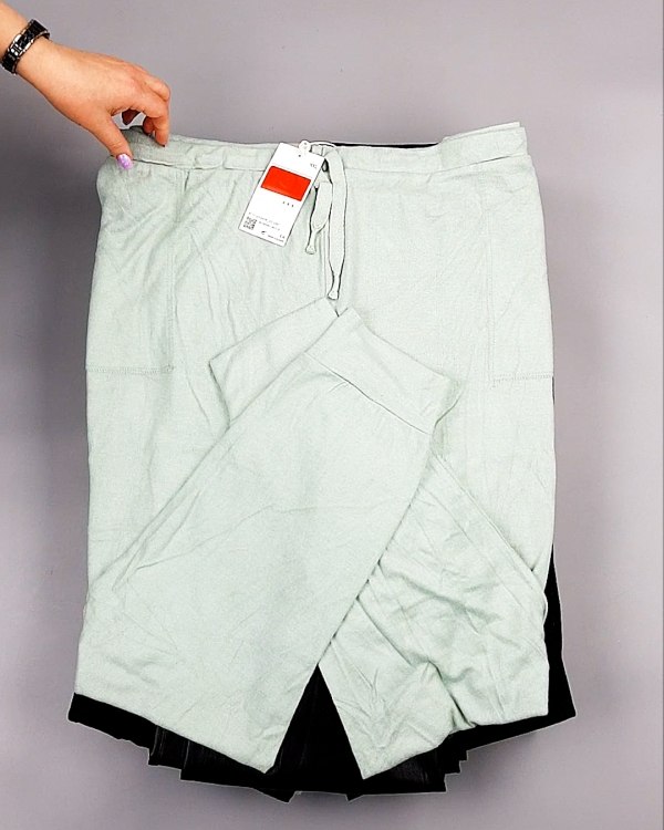 Фотография  523 - Брюки женские зима C&A 025#10 кг, ЛОТ №7910 оптом в Оренбурге и Оренбургской области