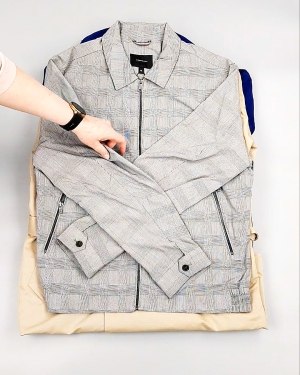 Фотография  211 - Ветровки м/ж C&A 025#10 кг, ЛОТ №7864 оптом в Оренбурге и Оренбургской области