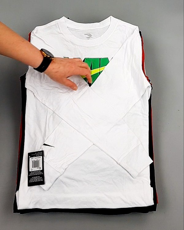 Фотография  276 - Тонковки детские NIKE CAN 084#5 кг, ЛОТ №7970 оптом в Оренбурге и Оренбургской области