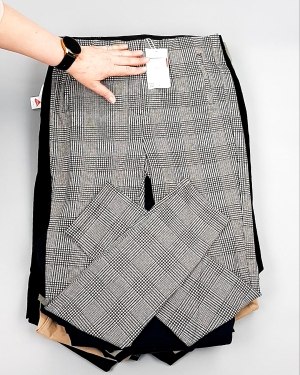 Фотография  371 - Брюки женские лето C&A 025#10 кг, ЛОТ №7892 оптом в Оренбурге и Оренбургской области