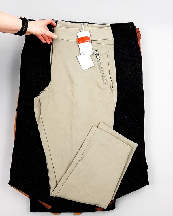 Фотография  562 - Брюки женские лето C&A 025#10 кг, ЛОТ №7893 оптом в Оренбурге и Оренбургской области