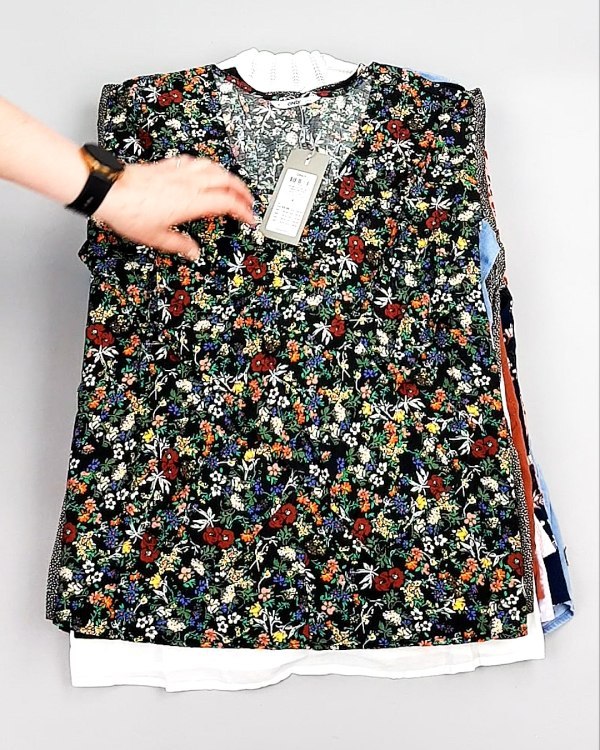 Фотография  435 - Блузки Bestseller 44#5 кг, ЛОТ №8026 оптом в Оренбурге и Оренбургской области