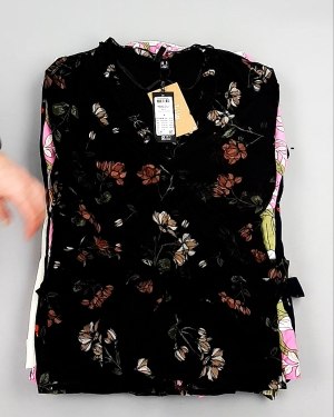 Фотография  535 - Блузки Bestseller 44#5 кг оптом в Оренбурге и Оренбургской области