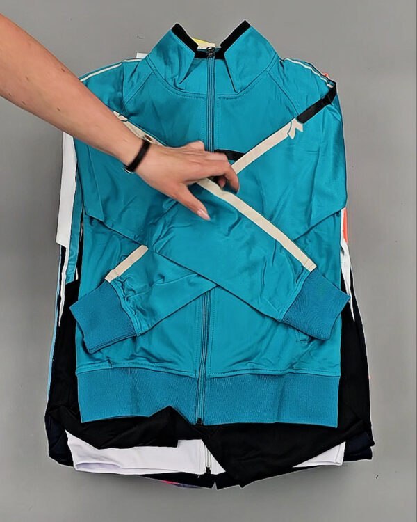 Фотография  173 - Спортивные костюмы  AD83#10 шт, ЛОТ №8640 оптом в Оренбурге и Оренбургской области