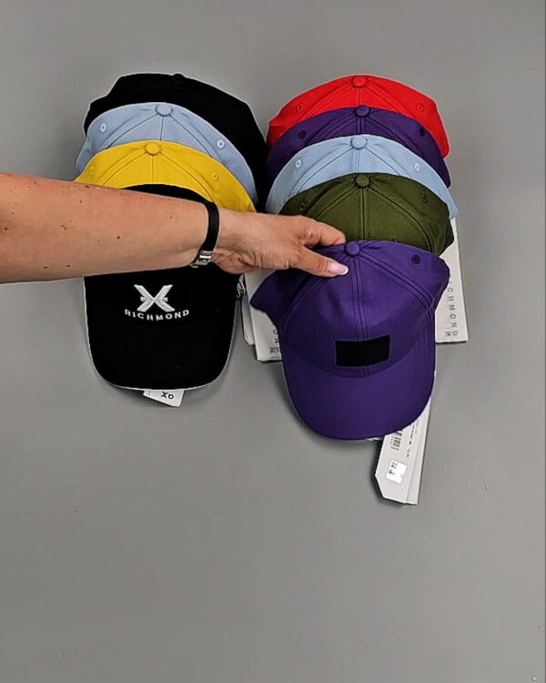 Фотография  531 - Кепки мужские C-3328 (MEN CAPS J-R/S) #20 шт оптом в Оренбурге и Оренбургской области