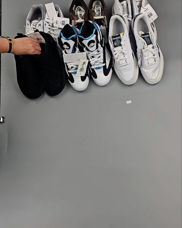 Фотография  590 - Кроссовки Reebok#23 шт, ЛОТ №8896 оптом в Оренбурге и Оренбургской области