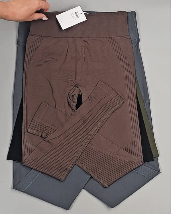 Фотография  183 - Спорт Bestseller 045 B#4 кг, ЛОТ №9038 оптом в Оренбурге и Оренбургской области