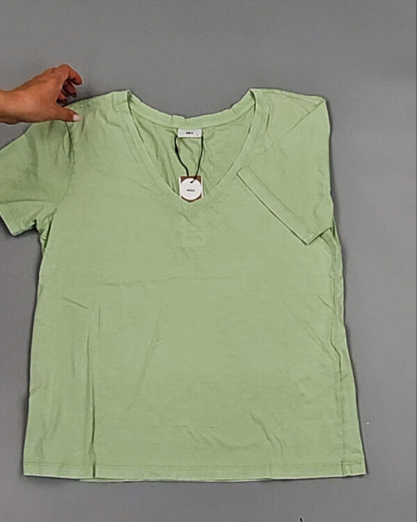 Фотография  844 - Футболки DK COMPANY 045 B#5,6 кг, ЛОТ №9088 оптом в Оренбурге и Оренбургской области